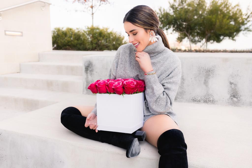 Red roses box