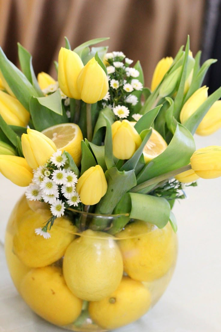 Limoncello Blooms: A Zesty Spring Delight! 🍋🌷