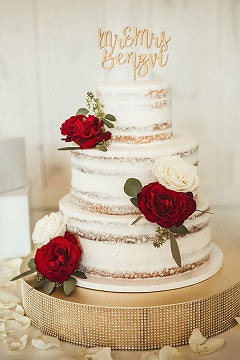 Roses on a cake 