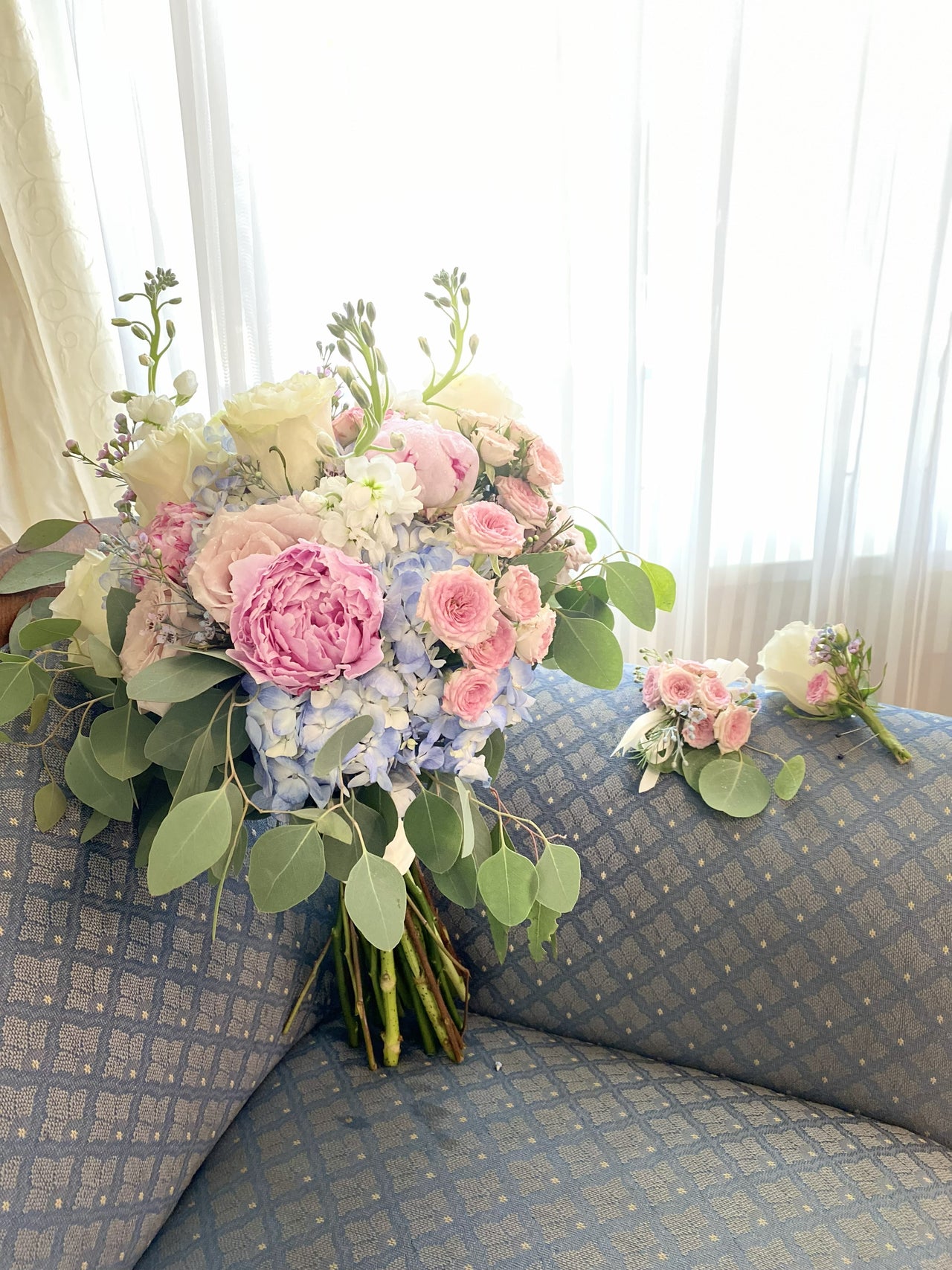 something blue bridal bouquet blush roses blue hydrangea wedding flowers Dallas Texas